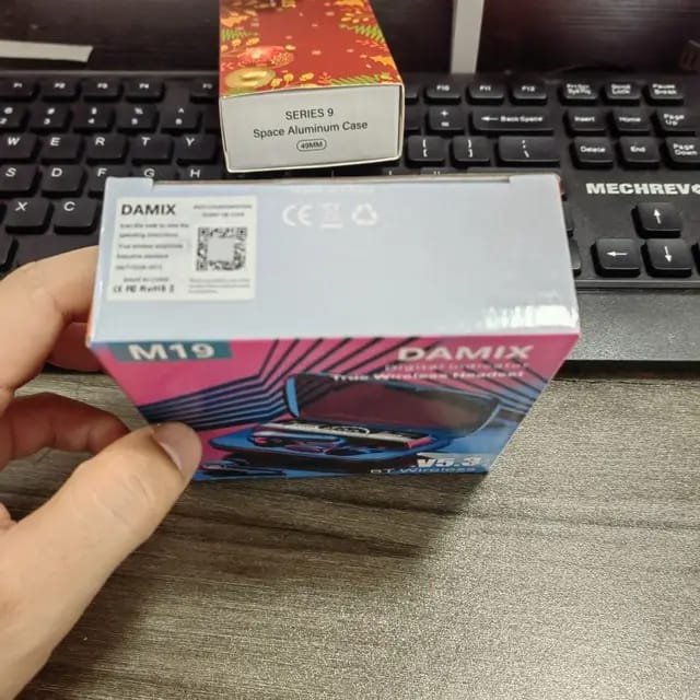 Auriculares inalámbricos M19